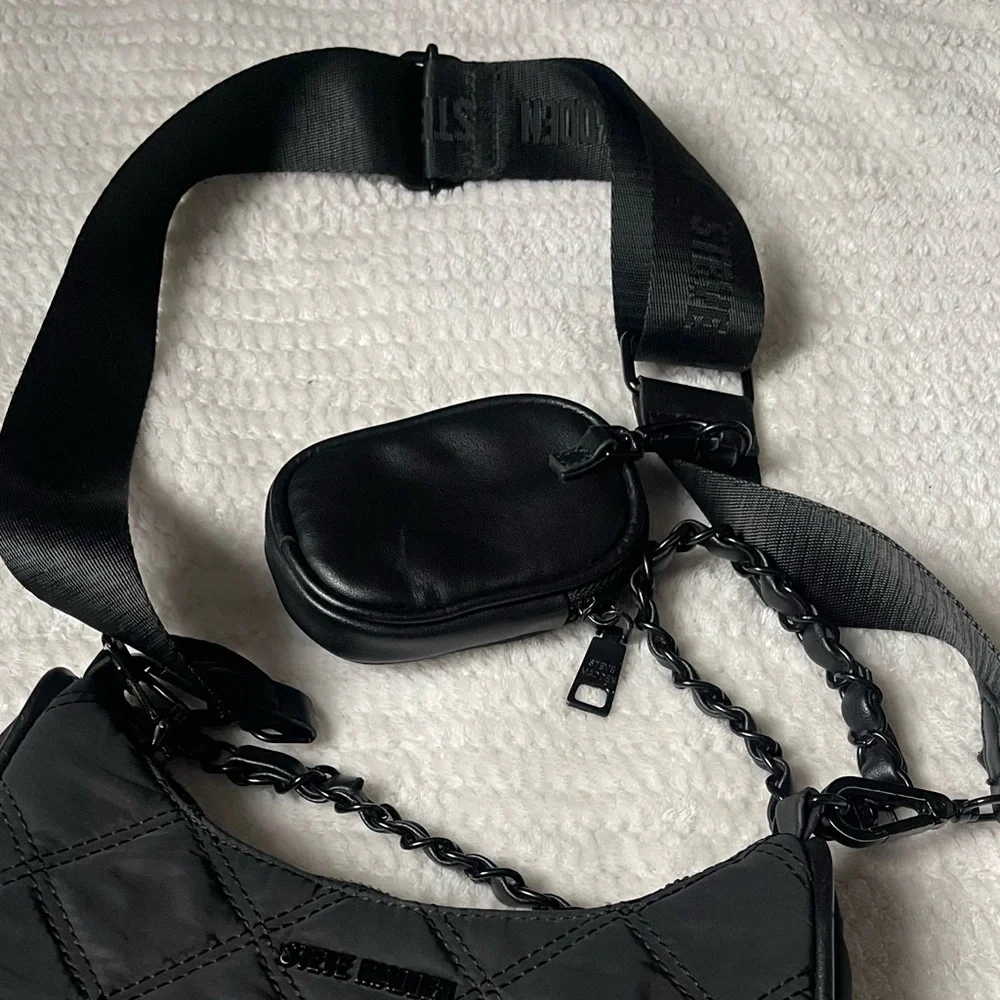 Steve Madden Black crossbody Bag with Chain Detail - Picture 4 of 8